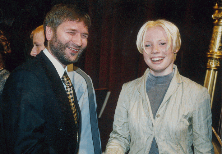 Ein Foto, das während der Festveranstaltung im Theater Greifswald am 29.4.2000 entstand